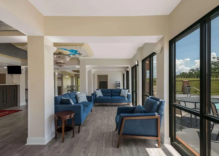 Econo Lodge Inn&Suites